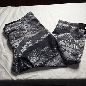 The North Face Womens XL TG Snake Print Capris Activewear Leggings Zipper Pocket